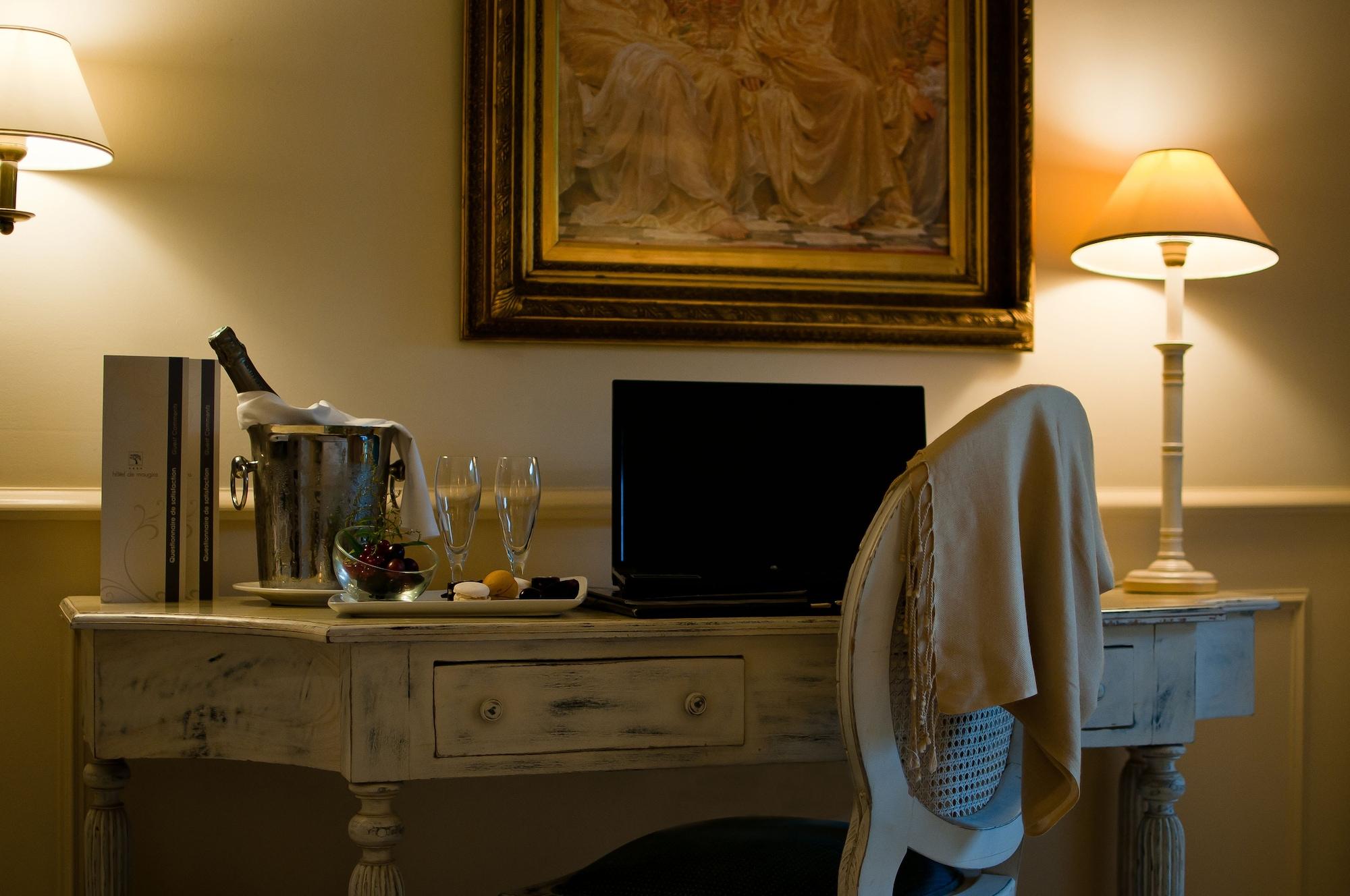 La Bastide De Mougins, A Tribute Portfolio