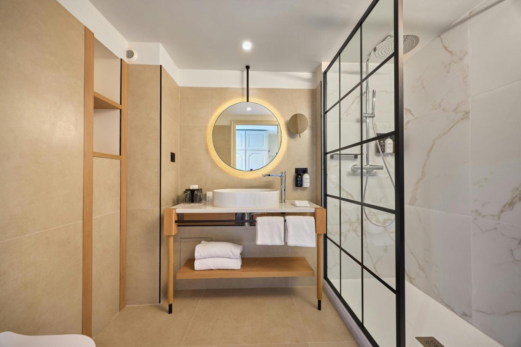 Hotel La Bastide De Mougins, A Tribute Portfolio