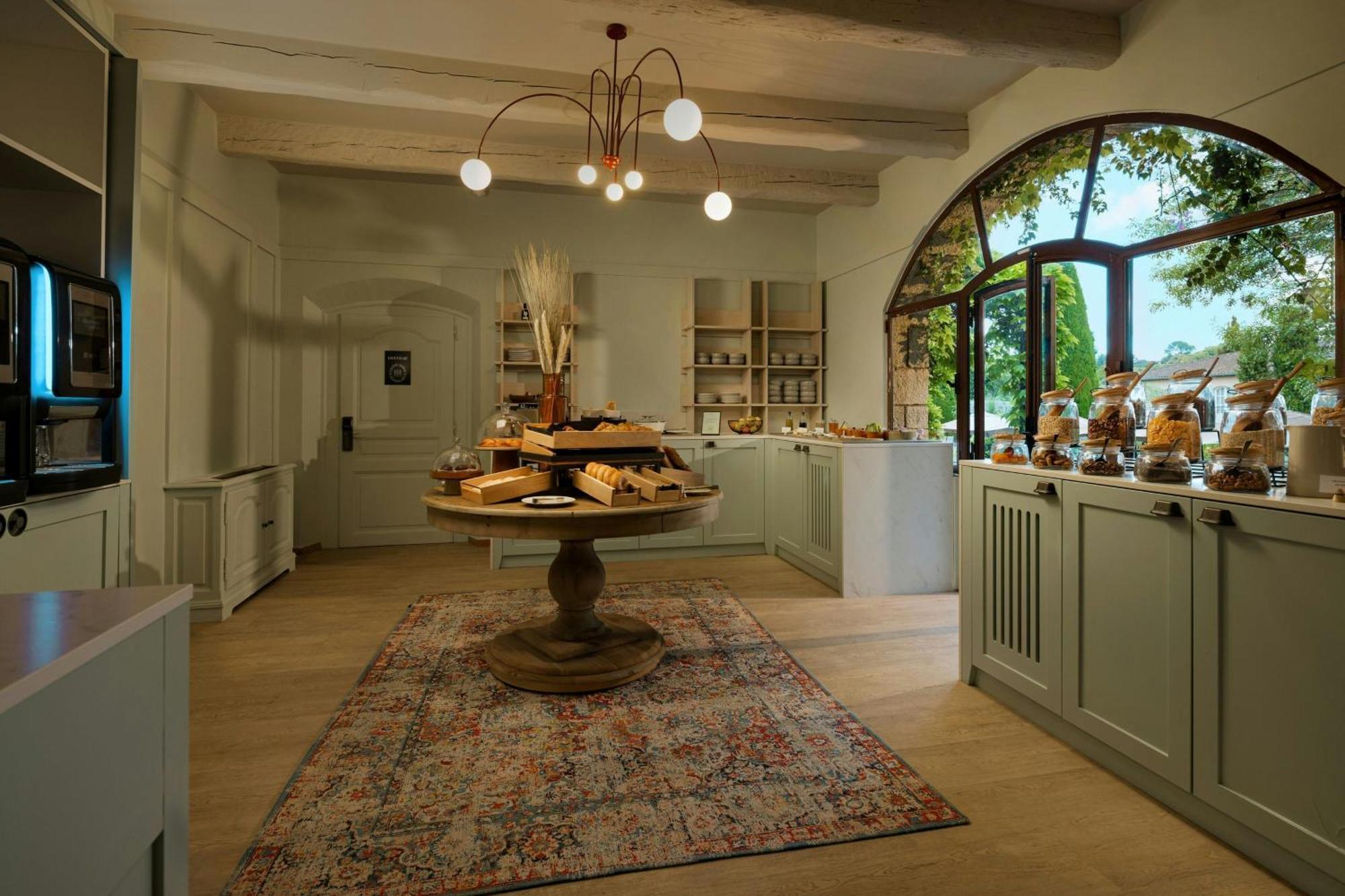 La Bastide De Mougins, A Tribute Portfolio 4* Mougins