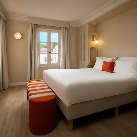 La Bastide De Mougins, A Tribute Portfolio Hotel Exterior photo
