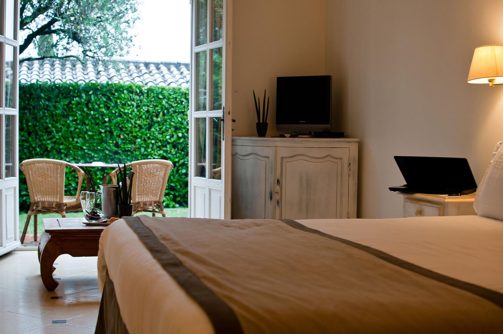 La Bastide De Mougins, A Tribute Portfolio 4* Mougins