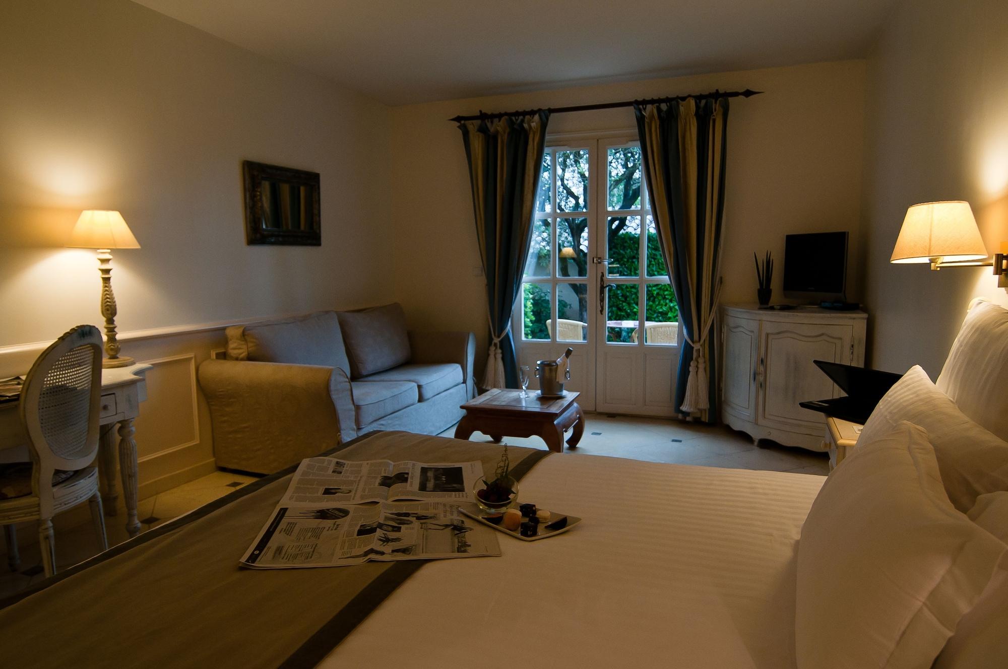La Bastide De Mougins, A Tribute Portfolio