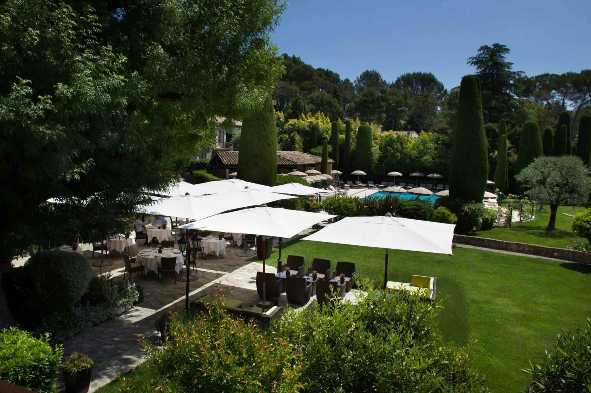 De Mougins