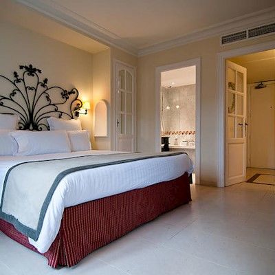 La Bastide De Mougins, A Tribute Portfolio 4* Mougins