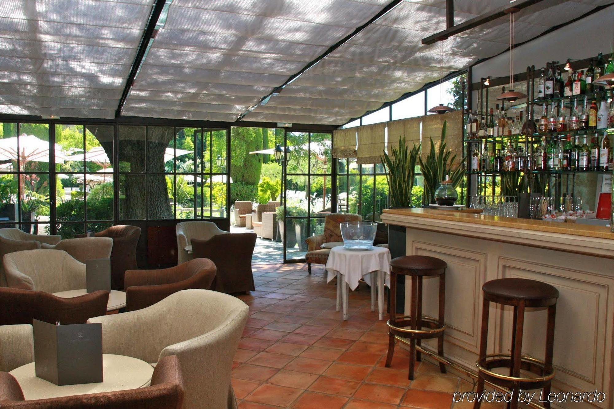 Hotel De 4*